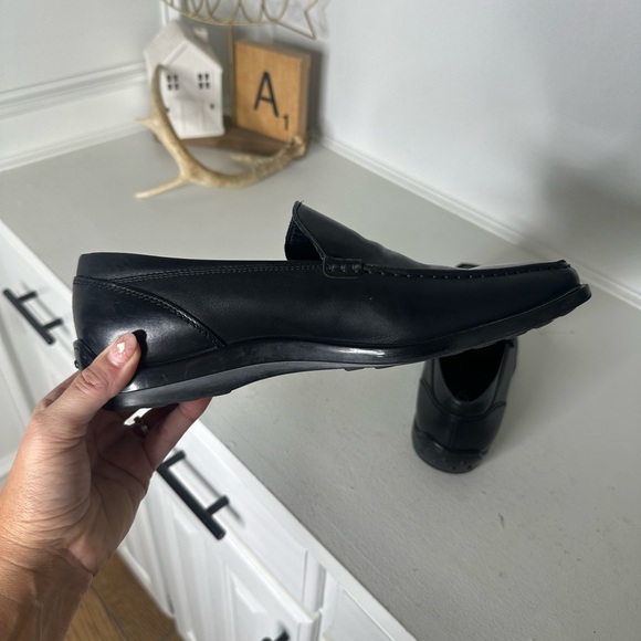 Tod’s Classic Black Leather Fall Quiet Luxury Loafers M 6.5 W9 Made in Italy - Picture 8 of 10